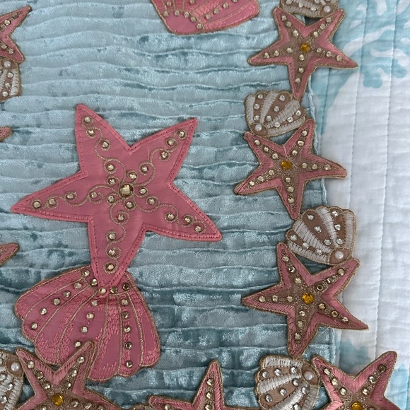 Seashell Table Runner - Picture 3 of 3